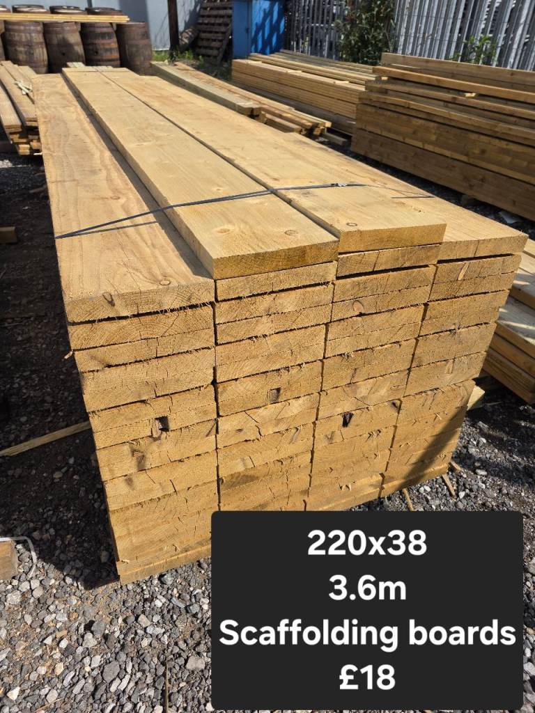 NEW TIMBER SCAFFOLDING BOARDS 3.6M