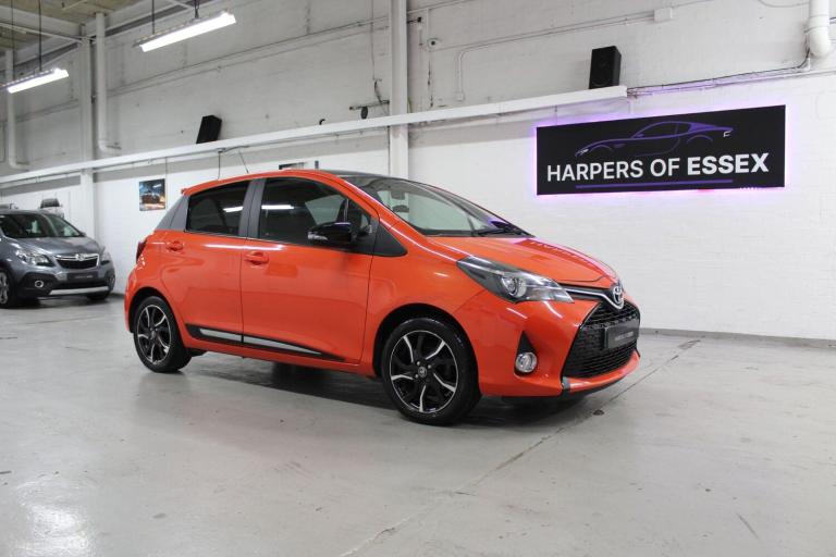 2016 Toyota Yaris 1.33 Dual VVT-i Orange Edition Euro 6 5dr HATCHBACK Petrol Manual