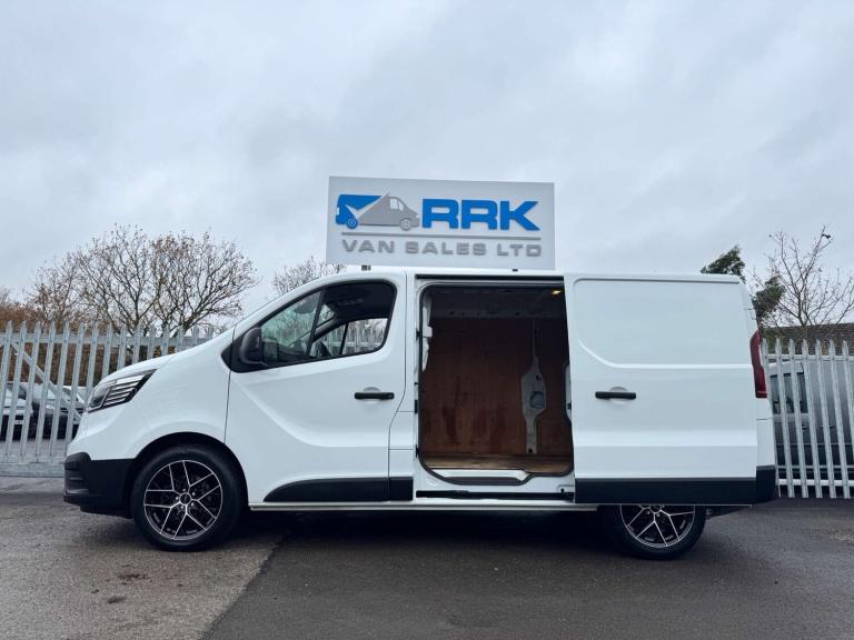 2023 Renault Trafic SL28 Blue dCi 130 Business+ Van PANEL VAN DIESEL Manual