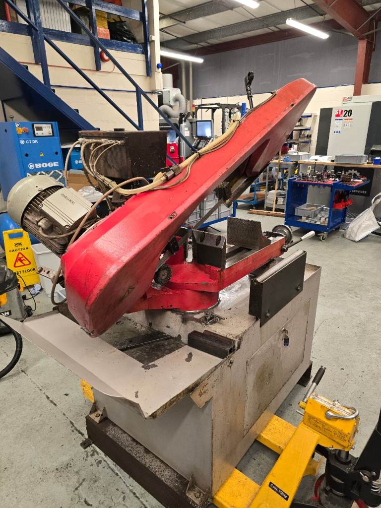 Bianco 420 MAN Industrial Bandsaw – 300mm Capacity – Automatic Downfeed – 4 New Blades
