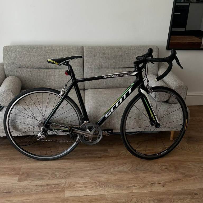 Scott Speedster Road Bike – Shimano 105 / Dura-Ace – Medium