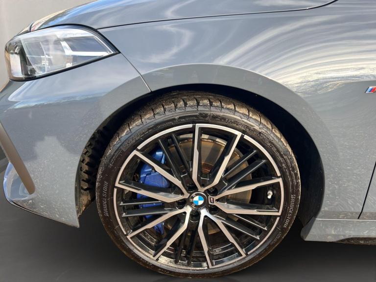 2022 BMW 1 Series 2.0 M135i Auto xDrive Euro 6 (s/s) 5dr HATCHBACK Petrol Automatic