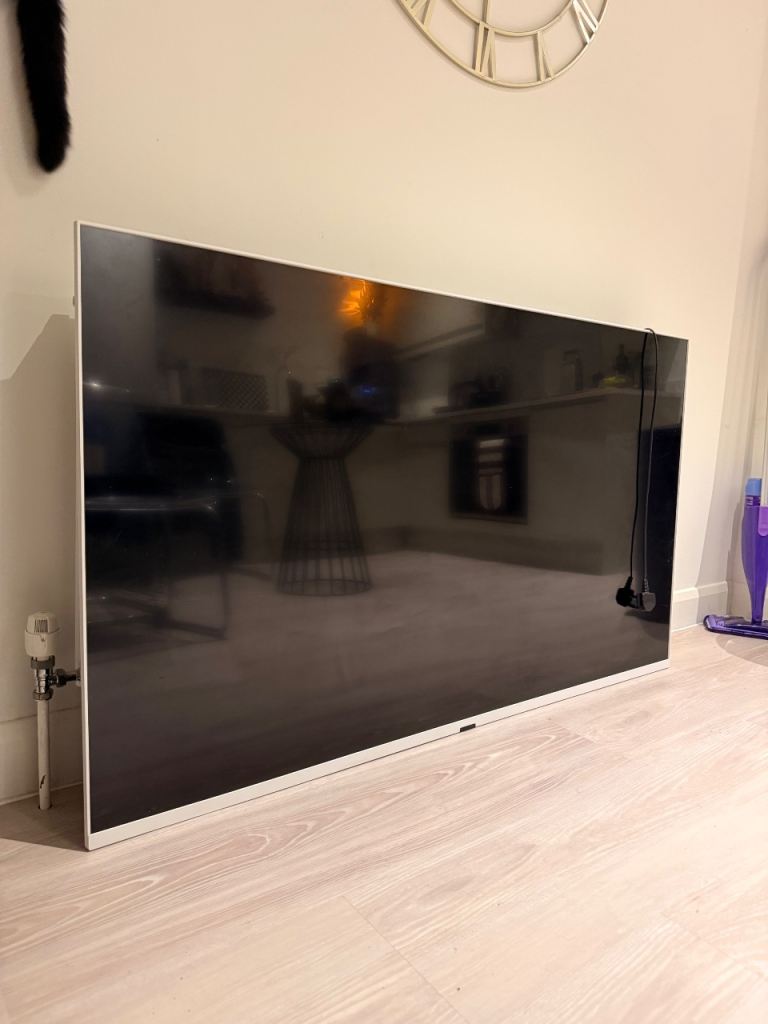 Sky Glass 65 inch Smart TV 4K QLED