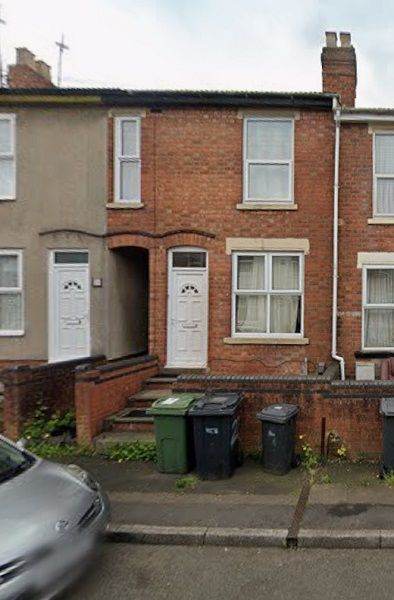 *B.C.H*-3 Bed House-Carter Rd, WOLVERHAMPTON-Walking Distance to Dunstall Hill Primary School