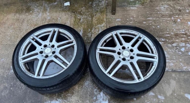 Genuine Mercedes AMG alloy wheels with tyres x4