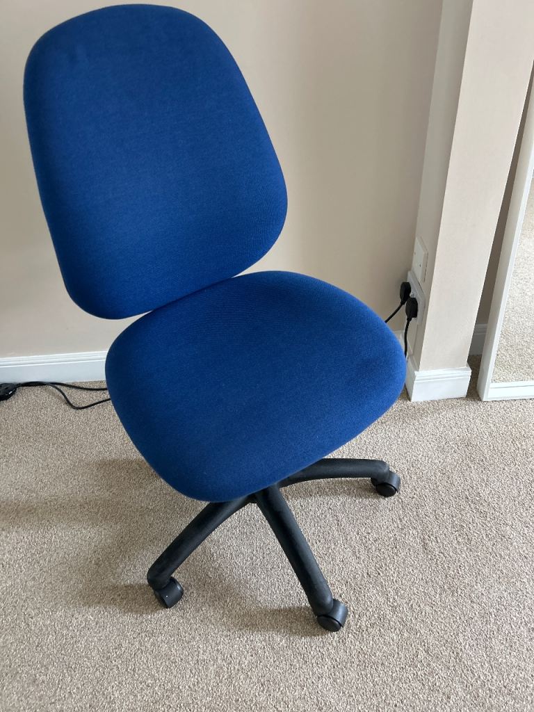 Blue Fabric Swivel Office Chair – Good Condition