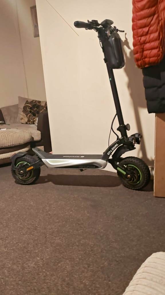 Electric scooter
