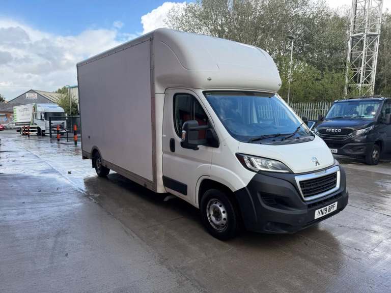 2019 Peugeot Boxer 2.0 BlueHDi MAXI LOW LOADER LUTON  130ps CHASSIS CAB Diesel Manual