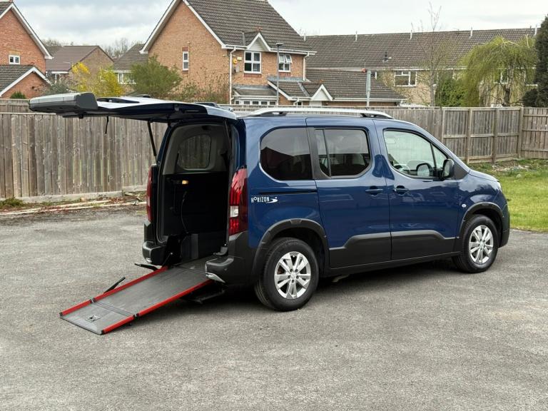 2021 PEUGEOT RIFTER 1.5 DIESEL WHEELCHAIR ACCESSIBLE VEHICLE WAV