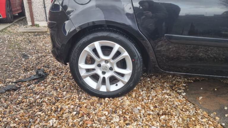 2007 corsa, 1.4 petrol, 1 years mot, 60k miles