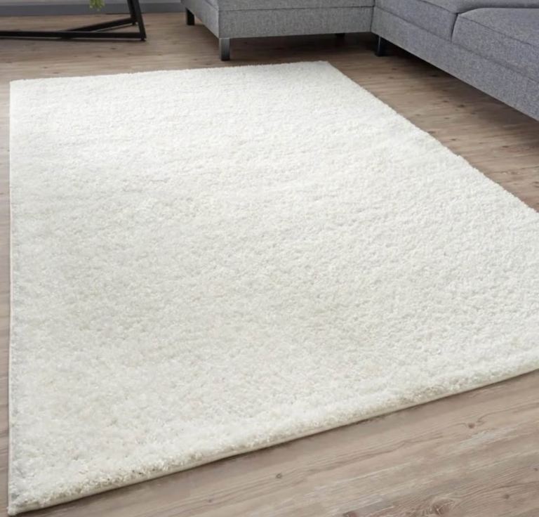 Off White giant shaggy fluffy thick rug size 200 X 290
