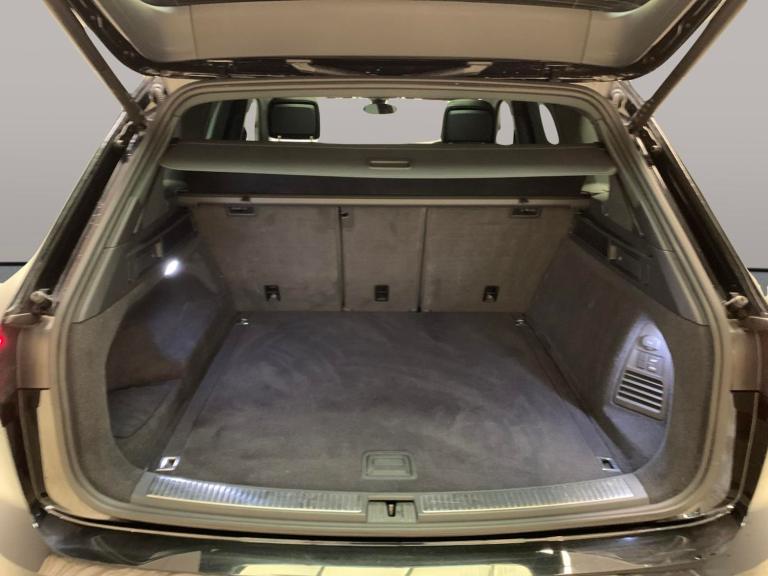 2023 Volkswagen Touareg 3.0 TDI V6 Black Edition SUV 5dr Diesel Tiptronic 4Motion Euro 6 (s/s) (2...