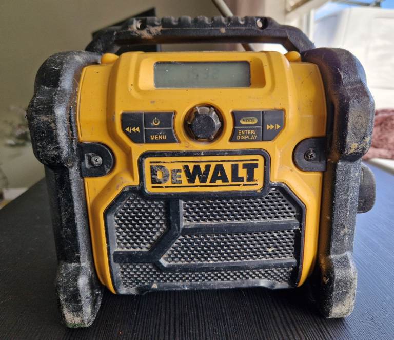 Dewalt radio