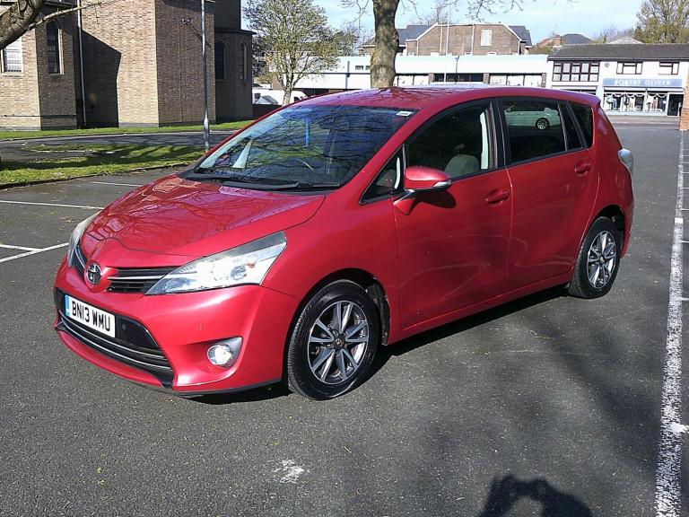 2013 Toyota Verso 1.8 V-matic Icon 5dr M-Drive S MPV Petrol Manual