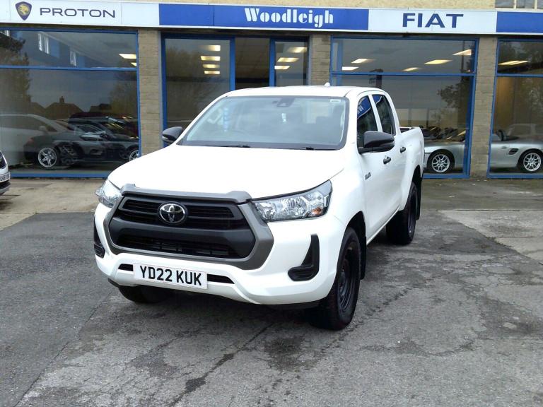 TOYOTA HILUX 2.4 D-4D Active 2022