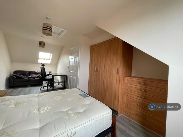 1 bedroom in Stenson Road, Derby, DE23 (#2505143)