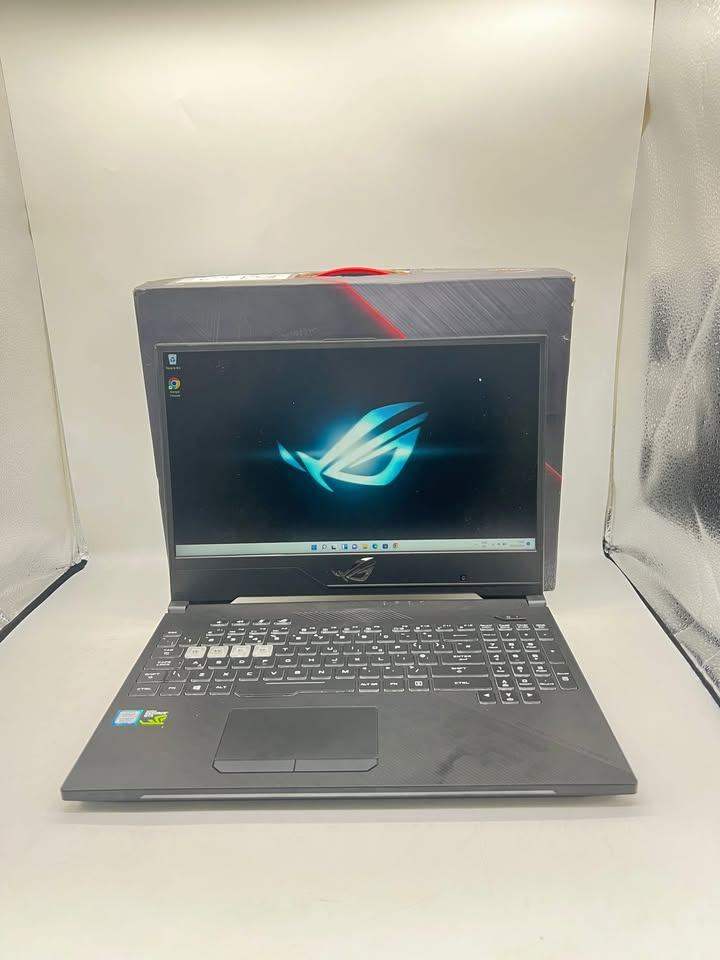 Fully Boxed Excellent Condition ASUS ROG STRIX gaming machine laptop for sale