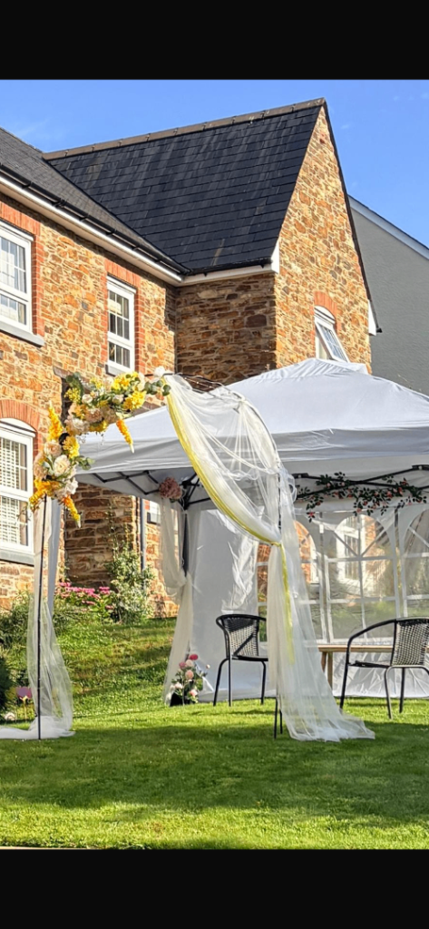 Gazebos x 3 VOUNOT 3m x 3m Pop Up Heavy Duty Gazebo with Sides - White