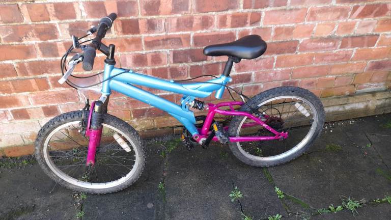 KIDS 20 BIKE. (Ages 5-9y)