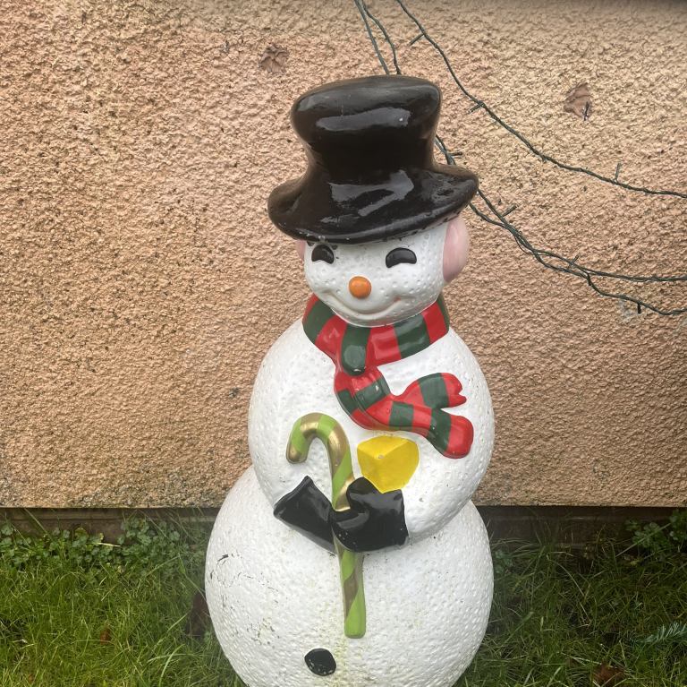 Outdoor Christmas decoration, snowman 