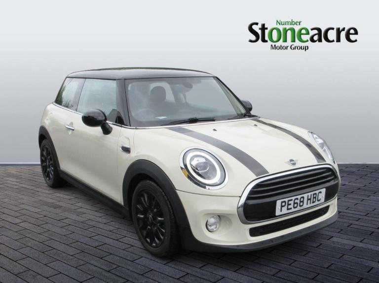  MINI Hatch Cooper 3-Door Hatch Petrol Manual