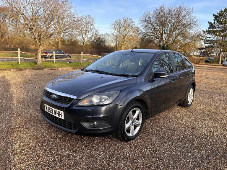 2009 Ford Focus 1.6 Zetec 5dr Auto HATCHBACK PETROL Automatic