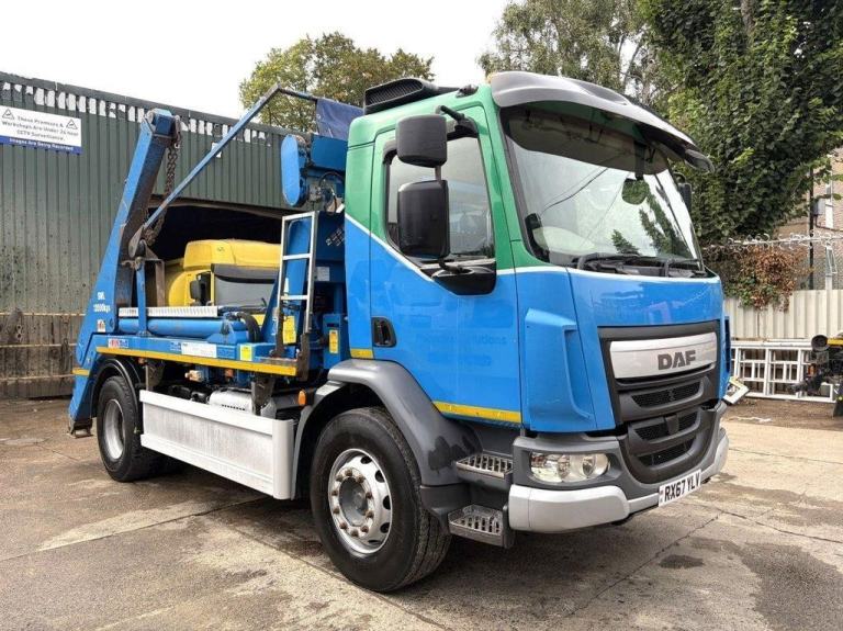 2017 DAF LF-260 SKIP LOADER