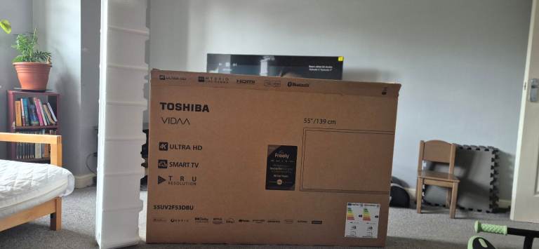 Empty 55" Toshiba TV Box with Packing (Perfect for Moving/Storage/Shipping)