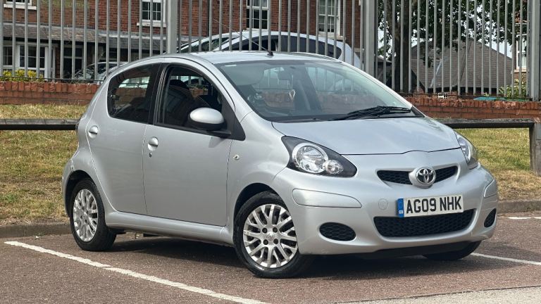 Toyota, AYGO, Hatchback, 2009, Manual, 998 (cc), 5 doors