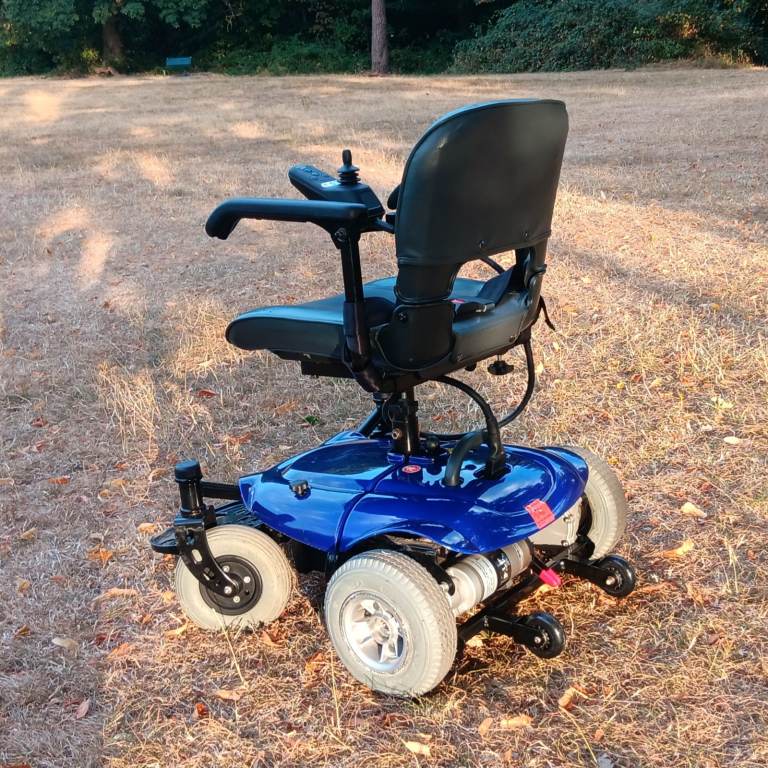 Capricorn Indoor / Outdoor Powerchair, dismantles to fit in car boot - Power Chair