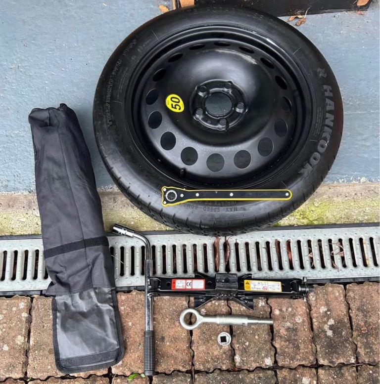 Space saver Hankook tyre for Volvo V60