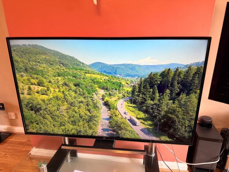 JVC Smart 50” 4K TV 