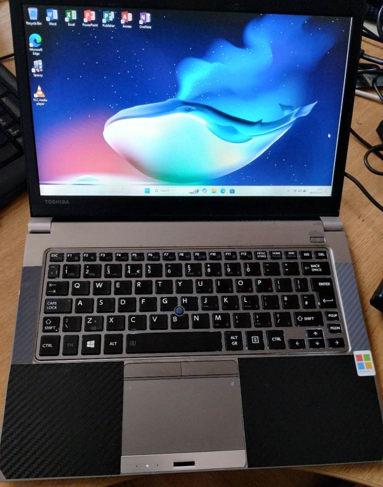 Toshiba Windows 11, i5 laptop, 8GB RAM, 128GB SSD, FULL MS OFFICE Backlit Keyboard, HDMI, bag/case