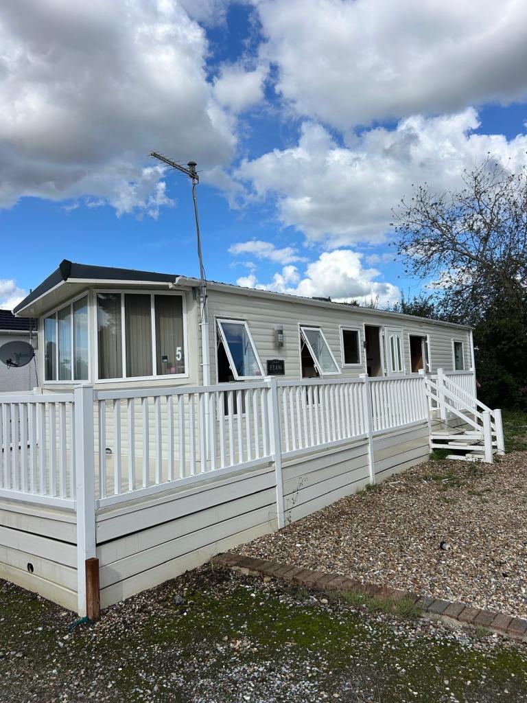 Static caravan rental 
