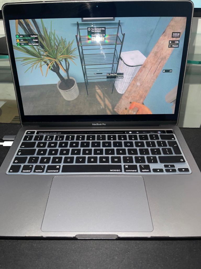 Apple MacBook Pro 13-inch M1, 2020 256GB memory laptop student pc gaming  