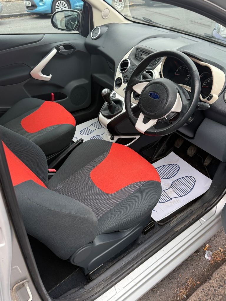 Ford, KA, Hatchback, 2012, Manual, 1242 (cc), 3 doors