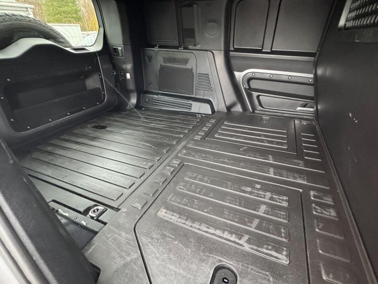 2022 Land Rover Defender 110 3.0 D250 MHEV SE Hard Top SUV 5dr Diesel Auto 4WD MWB Euro 6 (s/s) (...