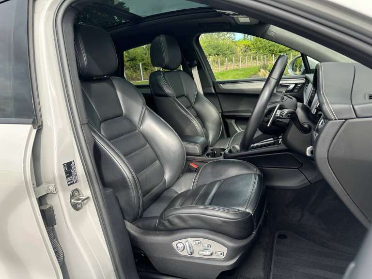 2023 Porsche Macan 5dr PDK SUV Petrol Automatic
