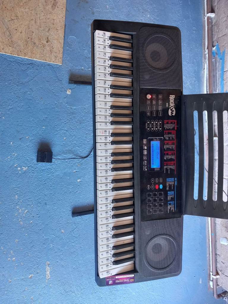 Rockjam keyboard , stand and footpedal RJ761