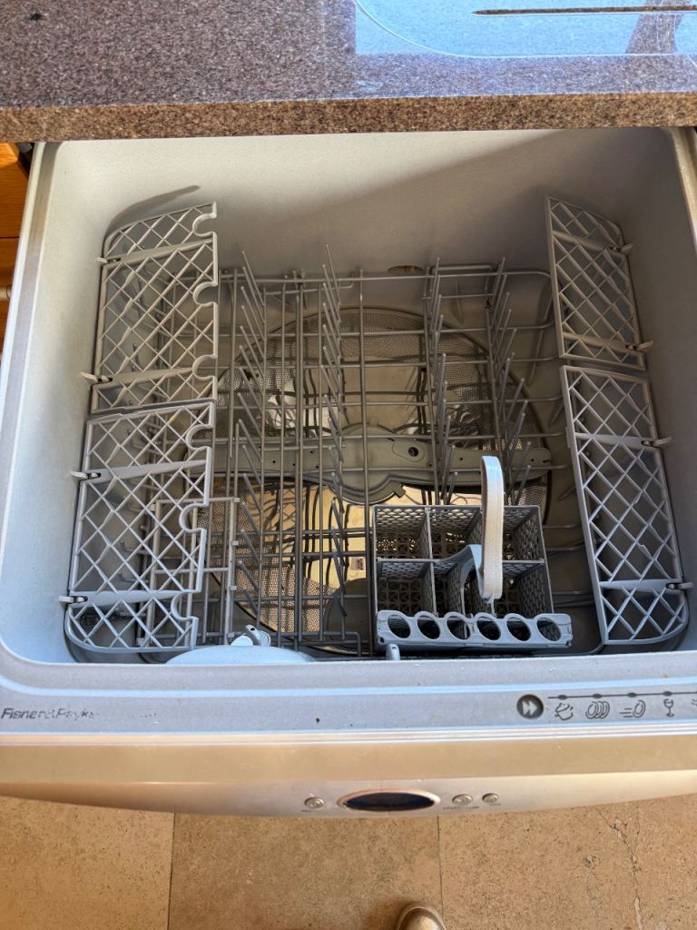 Fisher & Paykel Dishwasher Drawer (For parts)