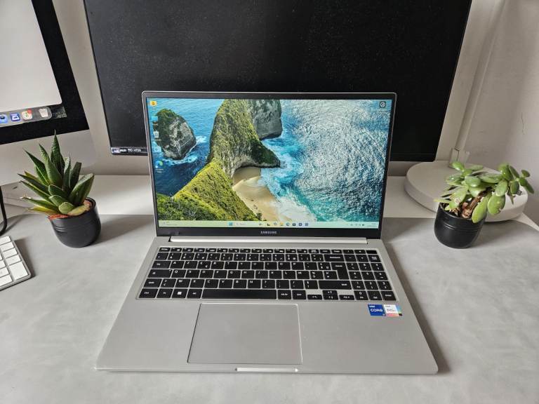 Samsung NP750 , high specs 