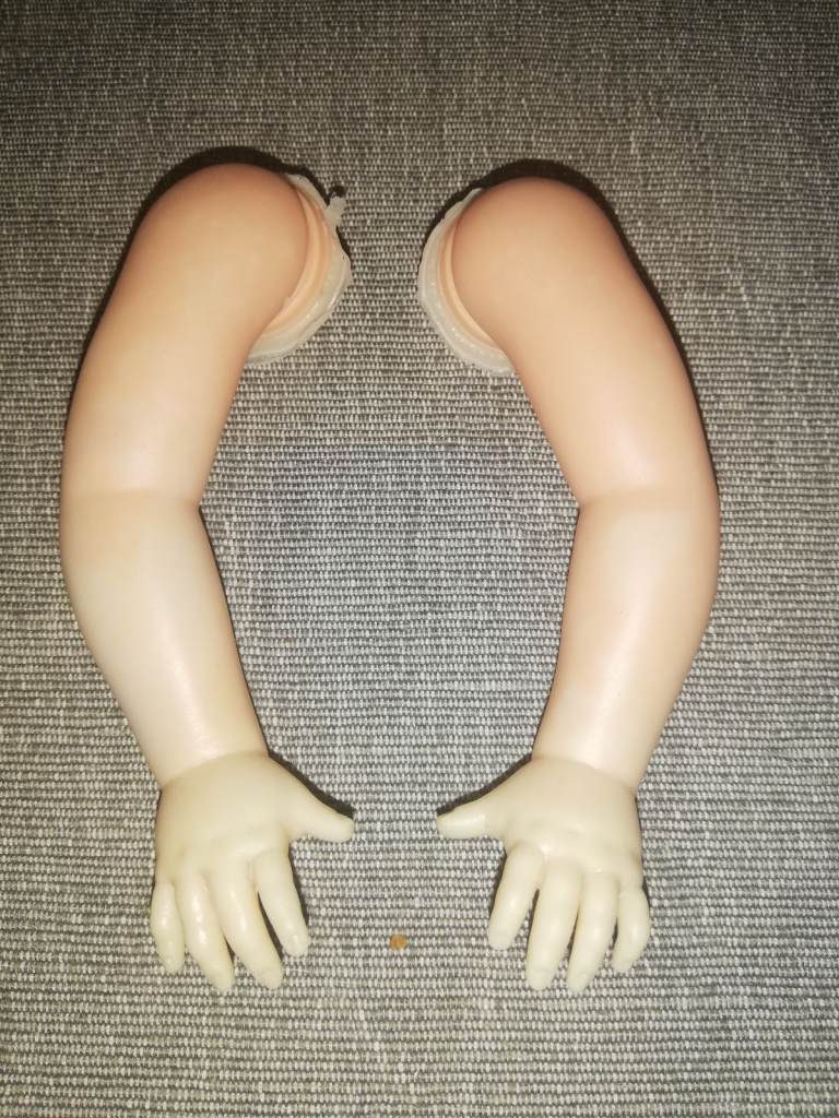 image for Nancy by Famosa Doll arms 