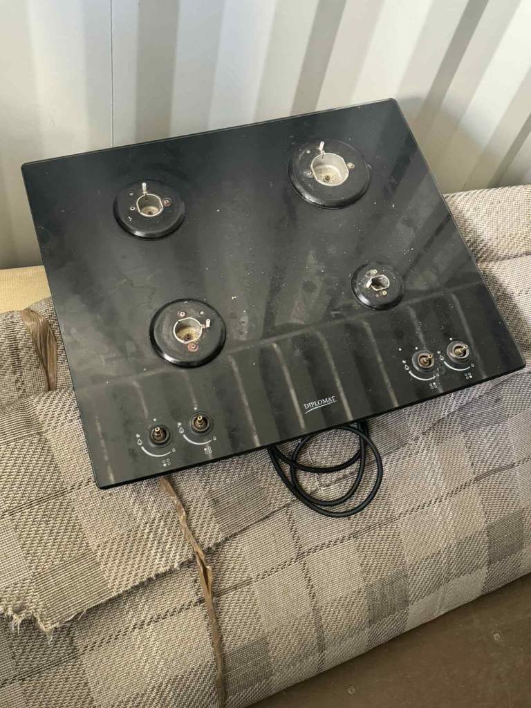 FREE Diplomat gas hob 