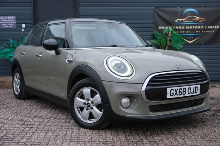 2018 MINI Hatch 1.5 Cooper Classic Hatchback 5dr Petrol Manual Euro 6 (s/s) (136 ps) Hatchback Pe...