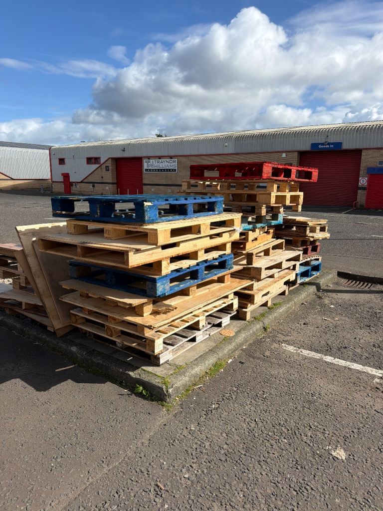 Free wooden pallets/scrap wood