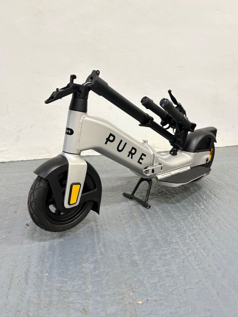 Pure Advance Flex Electric Scooter | Platinum Silver | New Condition 