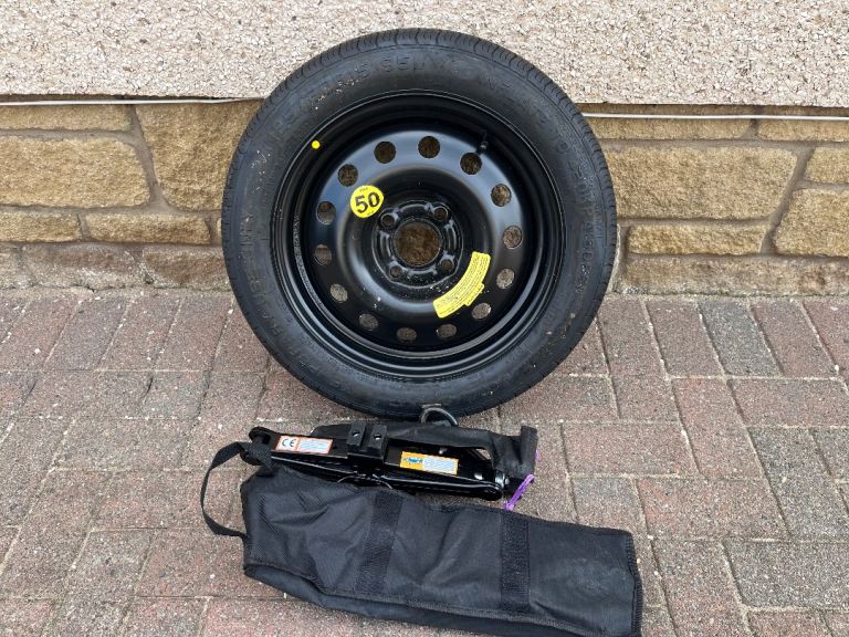 Space saver spare wheel kit. 