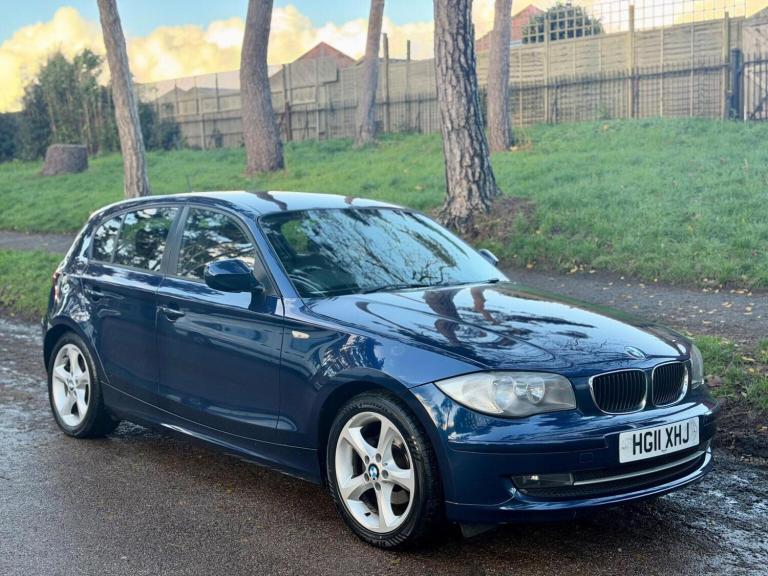 BMW 1 SERIES 2.0 118d SE Euro 5 (s/s) 5dr 2011