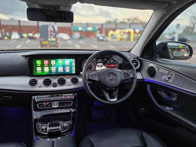 Mercedes-Benz E220 2017 premium sunroof- e class 