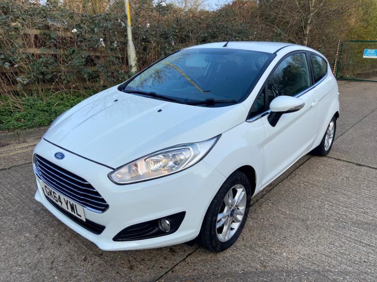 2014 Ford Fiesta 1.25 Zetec 3dr White 68k Miles FSH Years MOT Warranty £35 Road Tax HATCHBACK Pet...